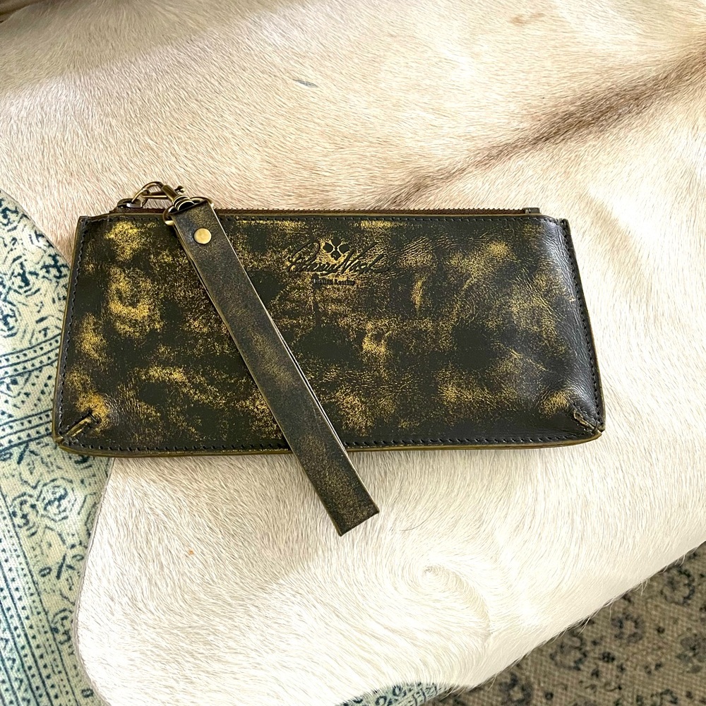 Patricia Nash Wristlet